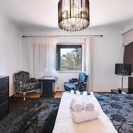 펜션 Akademia House *